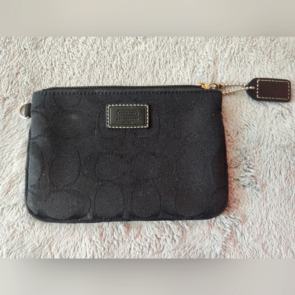 Coach Signature Black Pouch